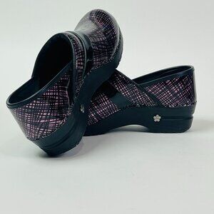 Sanita Koi Leather Danish Clogs Womens 39 8-8.5 Nursing Medical Purple Black